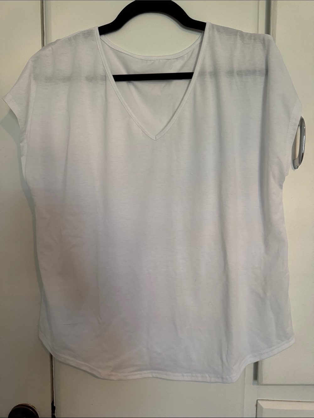 SHEIN White V-Neck Short Sleeve Relaxed Top